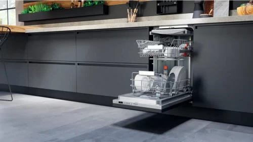 Встраиваемая посудомоечная машина Hotpoint-Ariston HSIO 3O35 WFE