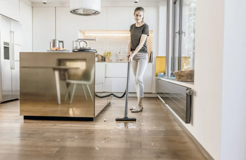 Промышленный пылесос Karcher WD 2 Plus V-12/4/18/C (1.628-009.0) 5