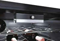 Dulap pentru vin Candy CWC 150 EM/N, Negru 3