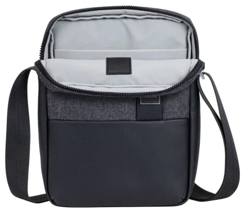 Чехол для планшета Rivacase 8811 10.1 Black
