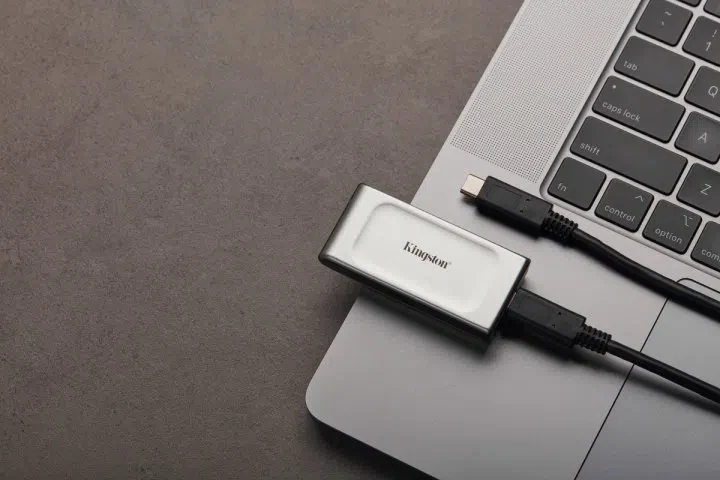 Внешний SSD Kingston XS2000 1Tb (SXS2000/1000G) 3