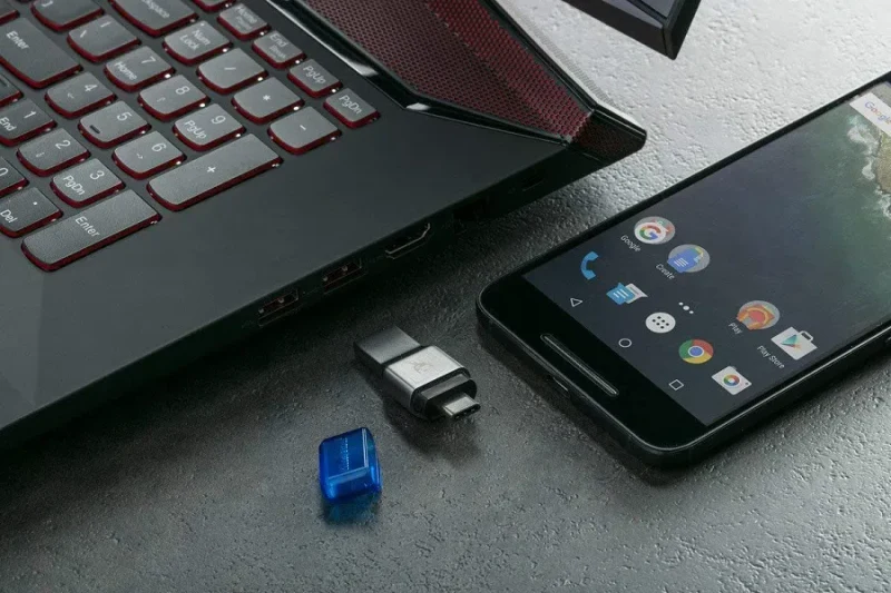 Картридер Kingston FCR-ML3C 4