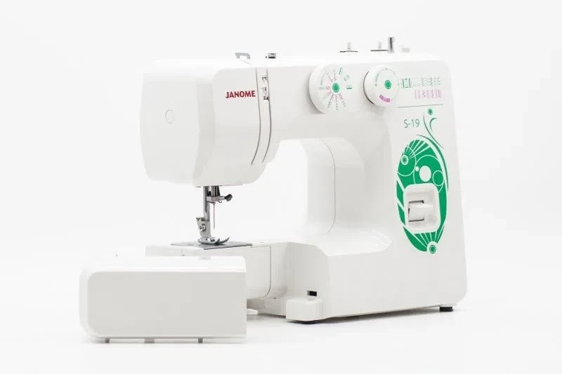 Швейная машина Janome S-19 2