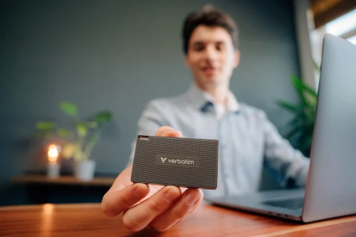 Внешний портативный SSD Verbatim Metal Mini SSD, 1TБ, Black