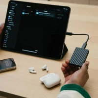 Внешний M.2 SSD Verbatim Store 'N’ Go Mini Stripe, 512 ГБ, Black 5