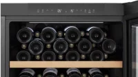 Винный шкаф Hisense RW3N230GELF, Черный 3